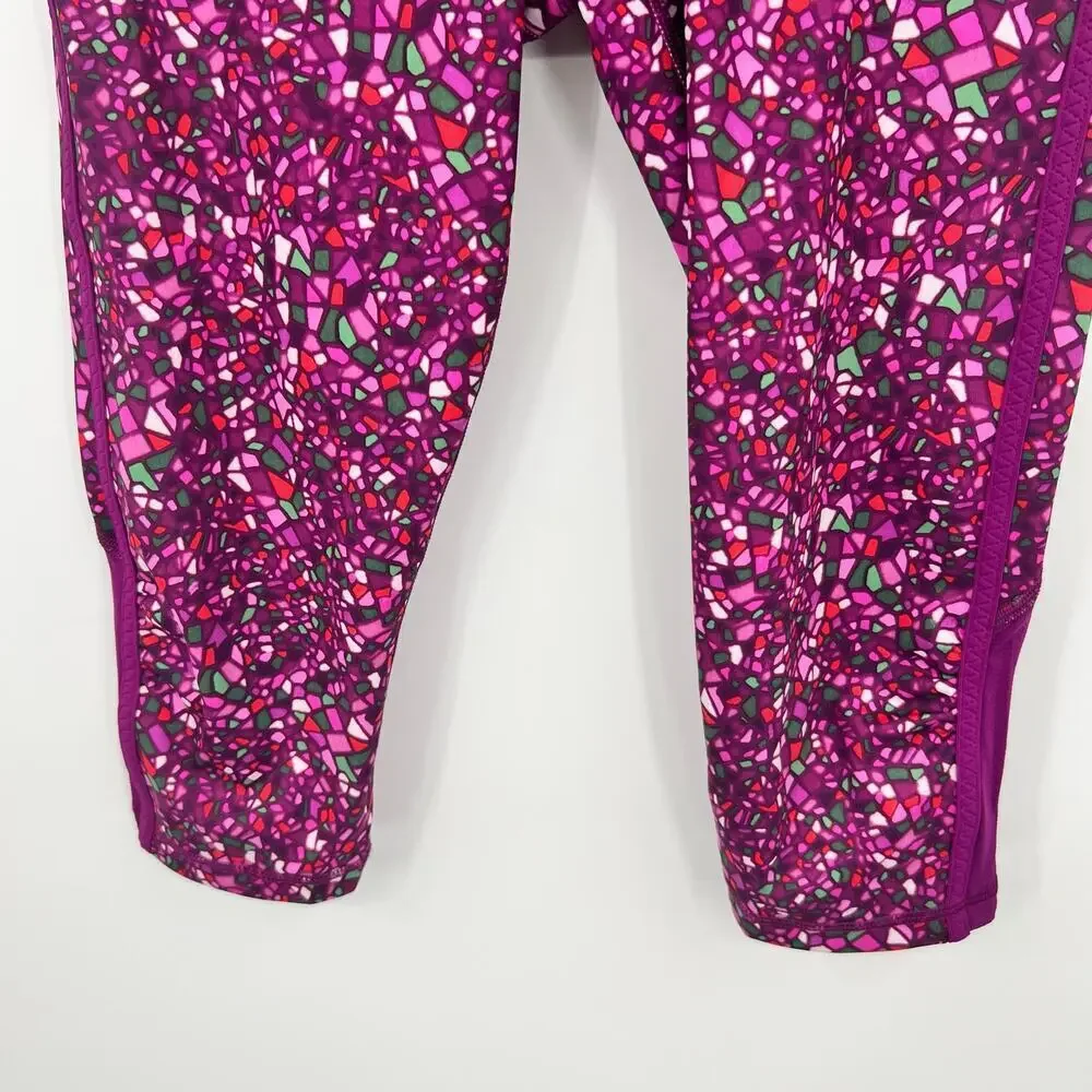 Lululemon Real Quick Crop Paradise Camo Multi Regal Plum Capri Leggings gym 6